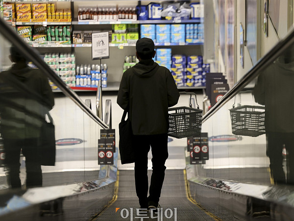 소비자심리지수 한 달 만에 하락...전월 대비 1.2p↓ [포토]