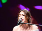 [BZ포토] 이진아, 조명 아래 '분위기 여신'