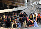파키스탄서 이슬람사원 자폭 테러…200여 명 사상자 발생