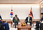 尹, 아프리카 10개국 정상과 릴레이 회담…"에너지·광물 등 맞춤형 협력 강화"