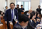행안위, 항의하며 퇴장하는 주호영 의원 [포토]