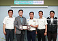 “지역상생 기여” 동부모범운전자회·원삼면체육회, 이상일 용인특례시장에 감사패