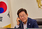 李대통령, 필리핀 대통령과 통화 “FTA 기반 교역 확대”