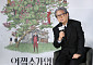 '어쩔수가없다' 박찬욱 감독 "OTT보다 극장⋯실직 이야기지만 무겁지 않아"