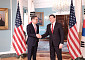 미국 “한미외교장관, 원자력·핵잠·조선·대미투자 협력 합의”