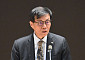 이창용 "당분간 한국서 있을 듯⋯맞으면 맞다고 말하는 게 내 스타일"
