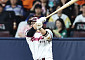 KBO 1군 엔트리 말소 명단…안치홍 포함 12명 2군행