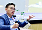 LG화학, R&D 15조 투입…반도체·로봇 소재·항암 신약 키운다