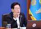 李 “잠재성장률 3%로 높여가야…세계무역 4강·국민소득 5만불 원년”[하반기 경제전략]