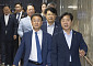 與, 보완수사권 폐지 놓고 숙의…"완성도 높인다"