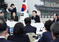李대통령, '전북 소외론'에 "책임 있는 사람들이 이상한 소리"