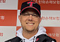 KIA·LG 거친 MLB 스카우트, 상대 코치 몰래 찍다 해고