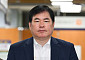 '대장동 개발 비리' 항소심 출석하는 유동규 [포토]