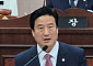 우성빈 기장군수 ‘유튜브 정치’에…국민의힘 군의원들 집단 반발