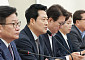 국힘 "국민포기 정부…김용범 경질·레버리지 ETF 특검해야"