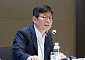 퇴임 앞둔 유상대 부총재 "이달 금통위 참여하라면 일별 수출ㆍ카드 사용액 볼 것" [종합]