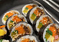 재료값 인상에 김밥, 한 줄 4000원 육박...외식 품목 중 가장 높은 상승세