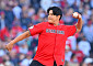 추신수, 14년 만에 클리블랜드 유니폼⋯ALCS 시구에 팬들 환호