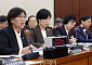 보건복지위 종합감사, 답변하는 정은경-김성주 [포토]