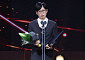 '마왕' 故 신해철, 은관문화훈장⋯보관문화훈장 유재석 "변치 않을 것" [종합]