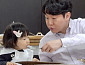 이정현, 버섯페스토 요리 공개…딸 서아와 커플 앞치마 "귀여워"