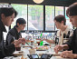 '틈만나면' 존박·주우재, 홍대 피자·스테이크 맛집서 점심 후 밥값 내기