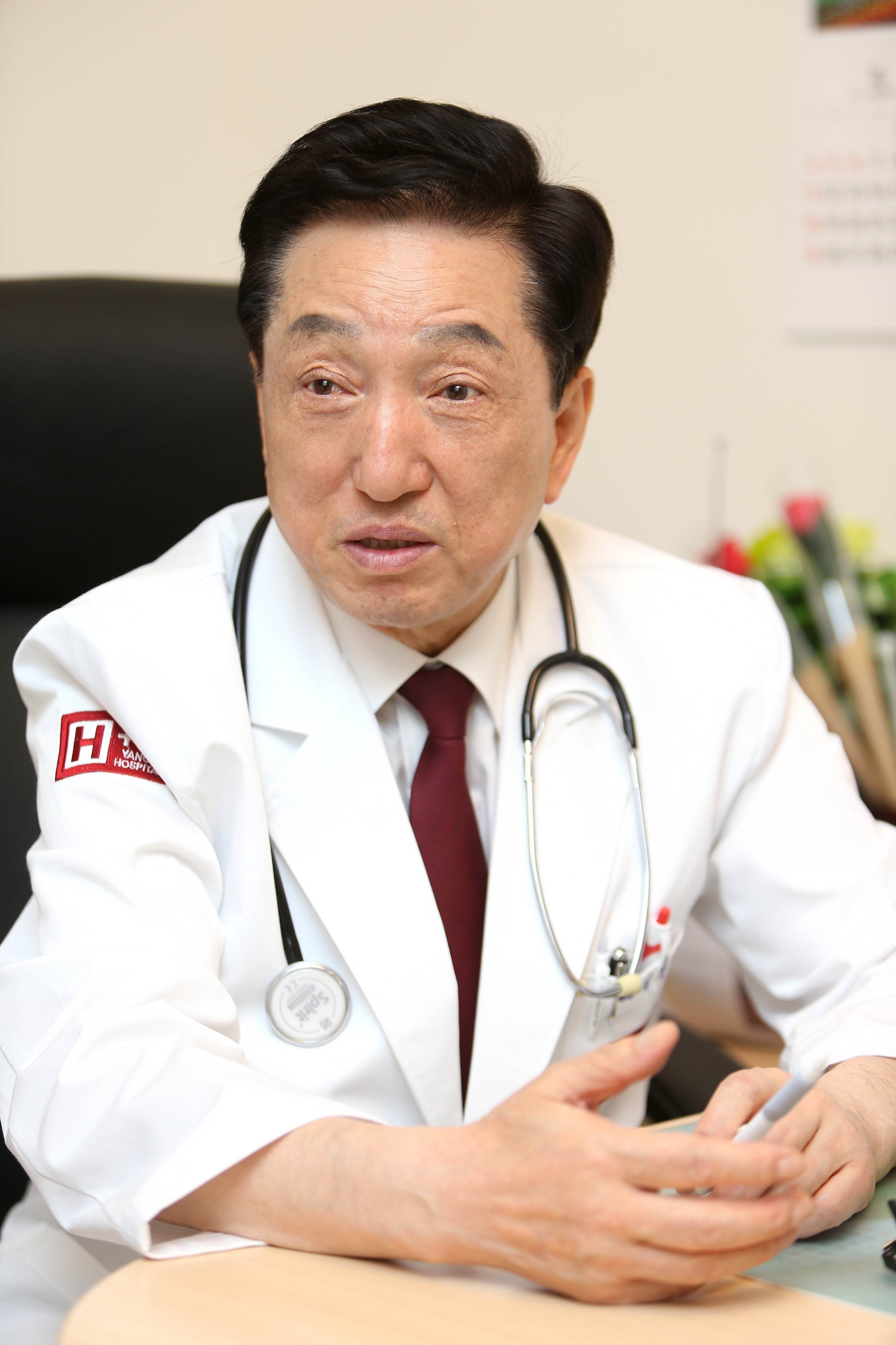김철수 민주평통 의료봉사단장, 탈북청소년 의료지원 나서