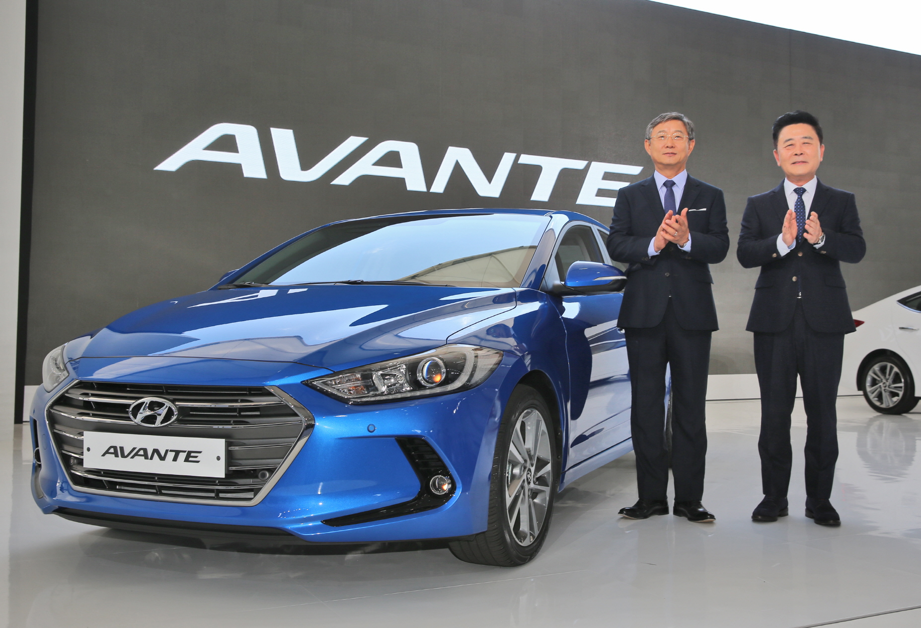 ‘아반떼AD’, 이전 모델 MD 압도하는 세 가지는…