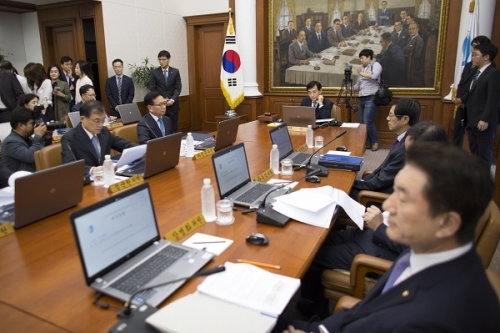 ▲한국은행 금융통화위원회 정례회의가 11일 한은 본관에서 열렸다. (사진=뉴시스)