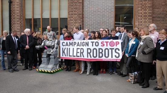 ▲지난해 4월 영국에서는 로봇학자와 국제 인권단체들이 ‘킬러로봇 반대’ 캠페인을 발족했습니다.(출처=스탑킬러로봇캠페인)