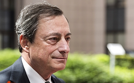 ▲드라기 ECB 총재가 최근 불거진 폭스바겐 쇼크가 유럽경제에 미치는 영향에 대해 "답하기에 너무 이르다"며 시간을 두고 지켜봐야 할 것이라는 견해를 보였다.
(사진=AP/뉴시스)