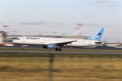 ▲이집트 시나이 반도서 추락한 러시아 코갈림아비아 항공 소속 비행기 A-321과 같은 기종인 메트로제트의 여객기의 모습. AP뉴시스