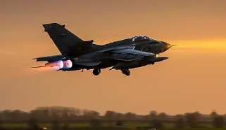 ▲영국 의회가 시리아의 IS 공습을 승인했다. 주력 전폭기인 토네이도(사진)는 1회 출격으로 축구장 5배 넓이를 초토화시킬 수 있는 것으로 전해진다. (AP/연합뉴스)