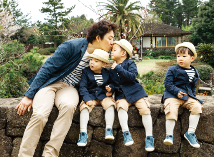 ▲21일 촬영으로 '슈퍼맨이 돌아왔다'에서 전격 하차한 송일국과 삼둥이.