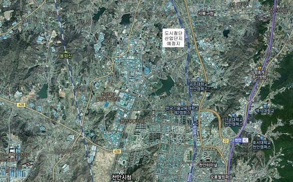 ▲천안시 서북구 직산읍 모시리 직산역 인근 26만1000㎡가 14일 국토교통부로부터 국가 도시첨단산업단지로 지정됐다. 천안 도시첨단산단은 올해 개발계획(안)이 마련되고 1000억원의 사업비가 투자돼 2018년 토지보상을 거쳐 분양될 예정이다. 