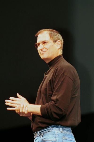 ▲고(故) 스티브 잡스 애플 창업자가 지난 2000년 7월 19일(현지시간) 뉴욕에서 열린 행사에서 연설하고 있다. 블룸버그 