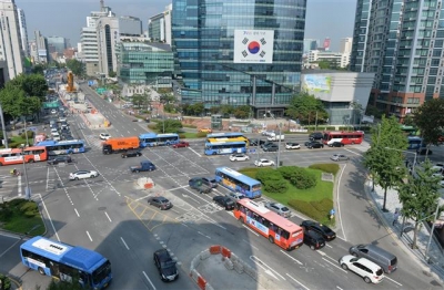 ▲교차로에 우회전길이 나 있는 서대문역 교차로. 뉴시스 