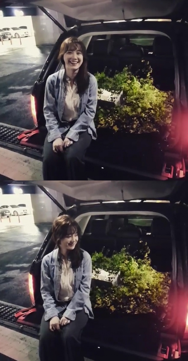 ▲안재현, 구혜선에 꽃다발 프러포즈 (사진=안재현 인스타그램)