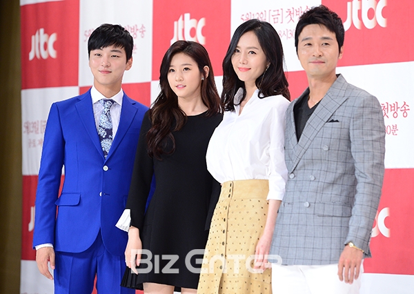 ▲'마녀보감' 윤시윤, 김새론, 염정아, 이성재(사진=윤예진 기자 yoooon@)