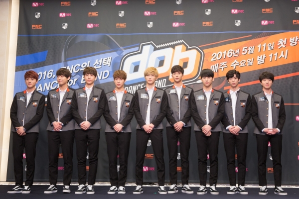 ▲FNC 네오즈 댄스 팀(사진=CJ E&M)
