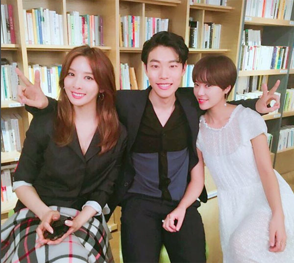 ▲'운빨로맨스' 이청아-류준열-황정음(사진=씨제스엔터테인먼트)