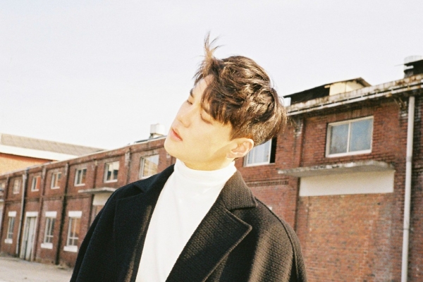 ▲가수 딘(사진=유니버셜뮤직)