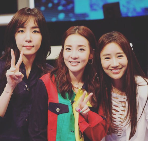 ▲‘슈가맨’ 잼 윤현숙이 김이나, 산다라박과의 출연 사진을 게재했다.(사진=잼 윤현숙 인스타그램)