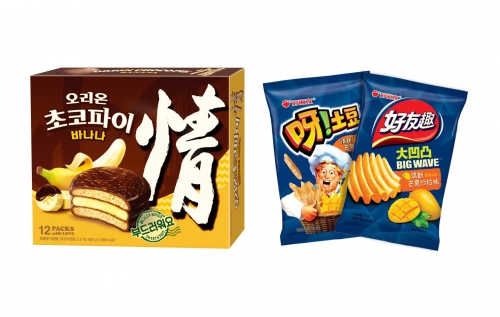 ▲오리온이 국내 ‘초코파이 바나나’와 함께 중국에서도 과일맛 제품이 인기를 끌고 있다(사진제공=오리온)