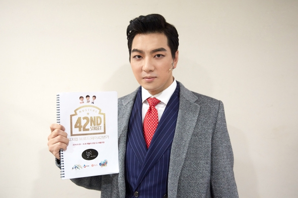 ▲뮤지컬 '브로드웨이42번가' 무대에 오른 배우 송일국(사진=씨제스컬쳐)