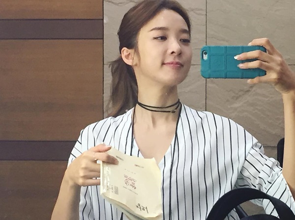 (사진=이청아 SNS)