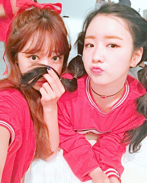 ▲에이핑크 김남주, 윤보미(사진=에이핑크 김남주 SNS)