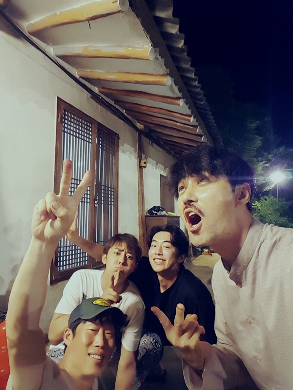 ▲유해진, 손호준, 남주혁, 차승원(사진=손호준 트위터)