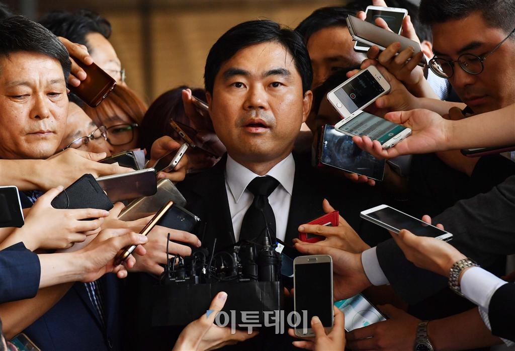 법무부, '넥슨 주식 뇌물' 진경준 해임