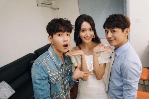 (사진=헨리 인스타그램)